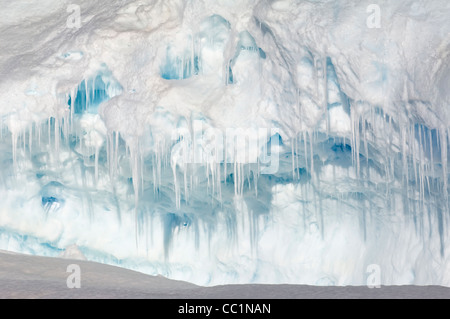 Stalactites de glace, mer de Weddell, l'Antarctique Banque D'Images