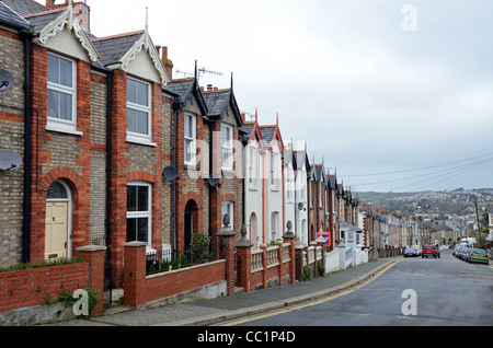 Une rangée de maisons mitoyennes de style victorien à Truro, cornwal, uk Banque D'Images
