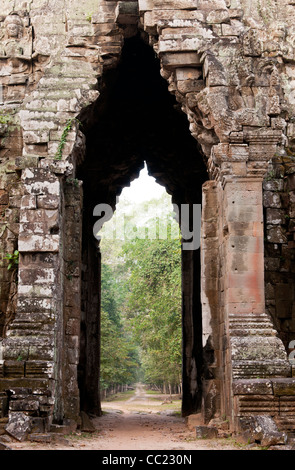 Angkor Thom porte à l'Est du côté est, au Cambodge Banque D'Images