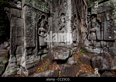 Beng Mealea, le temple dans le style d'Angkor Wat situé à l'est du principal groupe de temples à Angkor, au Cambodge, en Asie Banque D'Images