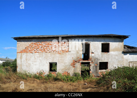 Maison de briques en ruine Banque D'Images