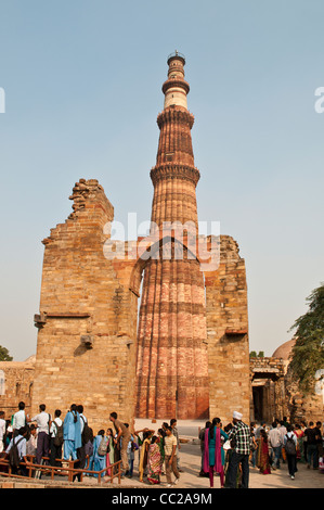 Qutb Minar Complex, New Delhi, Inde Banque D'Images