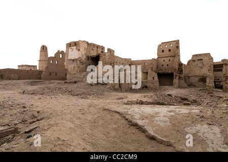 Le village historique d'El-Qasr à Dakhla Oasis. Désert de l'Ouest, l'Egypte Banque D'Images