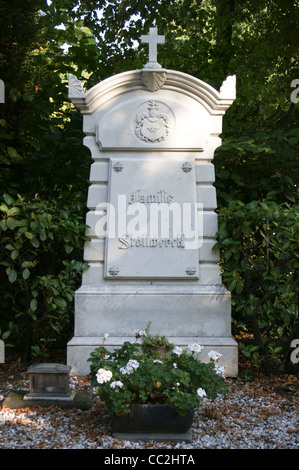 Mausolée de la famille gothique Stollwerck, chocolatiers, cimetière Melaten, Koln, Nordrhein-Westfalen, Allemagne Banque D'Images