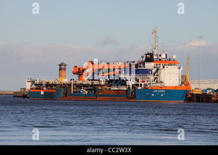 Support Offshore Jan Steen navire amarré sur la rivière Wear à Hendon, Port de Sunderland Banque D'Images