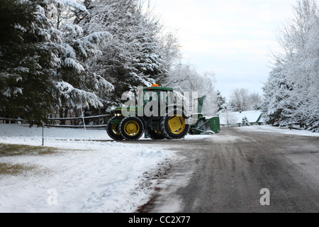 Chasse-neige résidentielle au Québec, Canada Banque D'Images