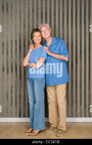 Portrait of couple habillé de bleu Banque D'Images