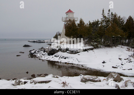 Le phare de South Baymouth en hiver, l'île Manitoulin, en Ontario. Banque D'Images