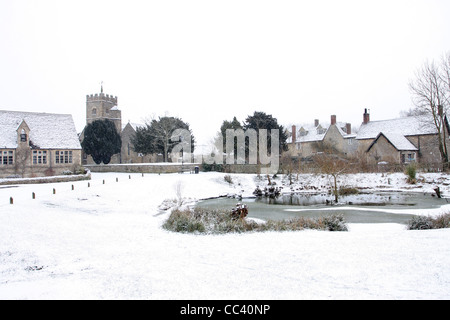 Ducklington couvertes de neige Cotswolds Oxfordshire Banque D'Images