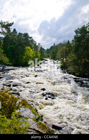 Chutes de Dochart sont située sur la rivière Dochart à Killin dans Stirling (officiellement dans le Perthshire),Loch Tay, Ecosse Banque D'Images