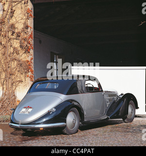 Voitures xxe siècle en Italie. Lancia Astura Auto Type 233 avec 4 places, le corps coupé de la société plantes 'Farina. 1935 Banque D'Images