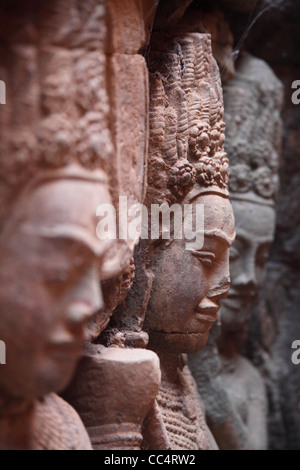 Sculptures en grès à Angkor, Cambodge Banque D'Images