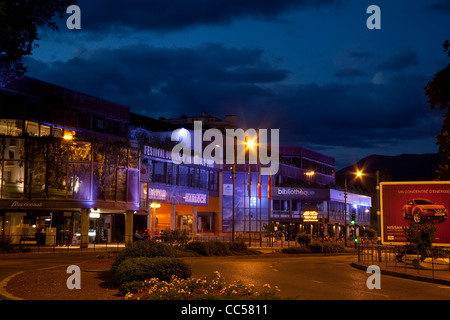 Vue de nuit d'Annecy vieille ville Haoute, Savoie, France Banque D'Images