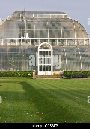 Bâtiment victorien répertorié 1 Chambre tempérée par Decimus Burton Royal Botanic Gardens Kew London angleterre Europe Banque D'Images