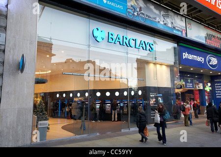 Succursale de la Barclays Bank à Piccadilly Circus Londres Angleterre Royaume-Uni Royaume-Uni Banque D'Images