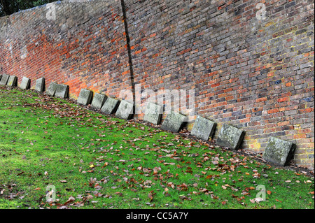 Quaker Burial Ground qui contient les tombes de nombreux ironnmaîtres et fabricants associés à Coalbrookdale, y compris Abraham Darby II et 3rd Banque D'Images