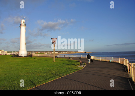 Fonte de Meik Phare et promenade, Seaburn, Sunderland, Tyne et Wear, Angleterre, Royaume-Uni Banque D'Images