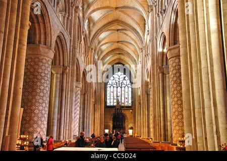 La nef de la cathédrale de Durham, Durham, County Durham, England, United Kingdom Banque D'Images