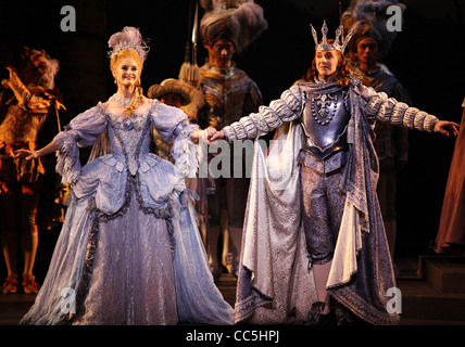 Des danseurs de ballet king et queen, Beijing, Chine Banque D'Images