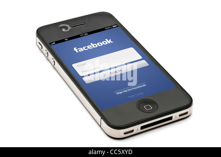Facebook s'affiche sur un écran de l'iPhone Banque D'Images