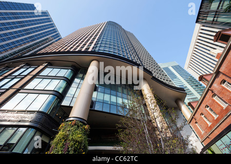 Japon, Tokyo, Marunouchi, Marunouchi Nakadori Street, brique Square Shopping Complex Banque D'Images