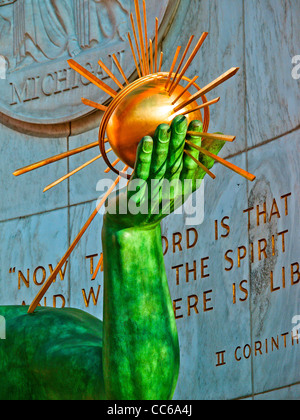 Statue intitulée "L'esprit de Detroit' par Marshall Fredericks au centre-ville de Detroit Michigan USA. Banque D'Images
