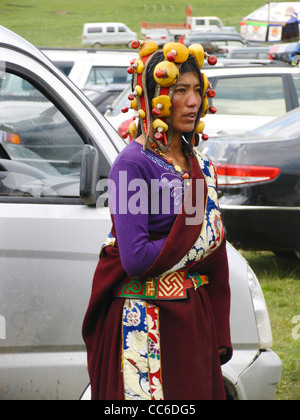 Mongolian woman wearing costume traditionnel, Hulun Buir, Prairie Hulunbuir, Mongolie intérieure, Chine Banque D'Images