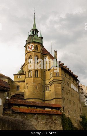 Cathédrale Saint-nicolas dans la vieille ville de Fribourg, Suisse Banque D'Images