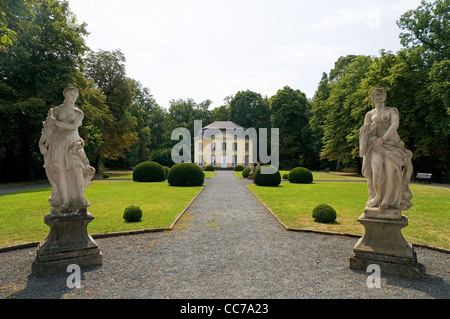 Pavillon dans le jardin du palais, Château Burgk, Burgk, Thuringe, Allemagne, Europe Banque D'Images