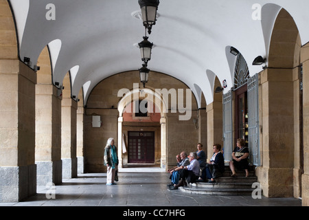 Plaza de la Constitucion, Donostia aka San Sebastian, Espagne Banque D'Images