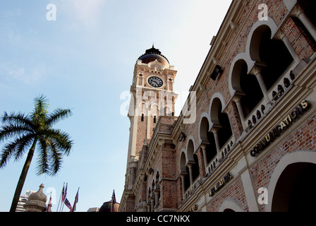 Low angle view of Sultan Abdul Samad Building, Kuala Lumpur Banque D'Images