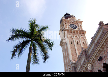 Low angle view of Sultan Abdul Samad Building, Kuala Lumpur Banque D'Images