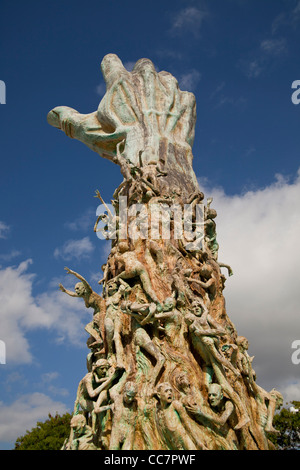 Le Mémorial de l'Holocauste Miami Beach, avec la sculpture de l'amour et l'angoisse, Miami, Floride, USA Banque D'Images