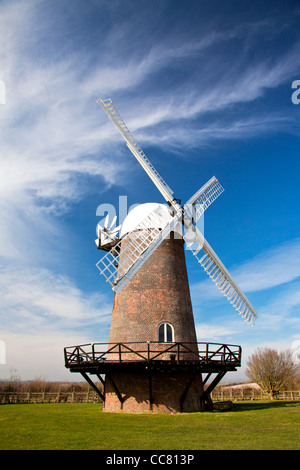 Wilton Moulin, un moulin et le seul moulin à vent de travail dans le Wessex, à Grand Bedwyn, Wiltshire, England, UK Banque D'Images