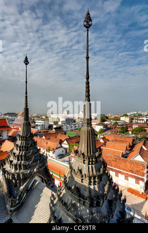Vue depuis Loha Prasat au Wat Ratchanadda | Bangkok Banque D'Images