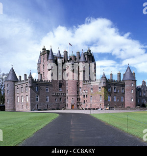 Château de Glamis écossais maison ancestrale de comtes de Strathmore et la maison d'enfance de la reine Elizabeth la reine mère près de Glamis Angus Scotland UK Banque D'Images