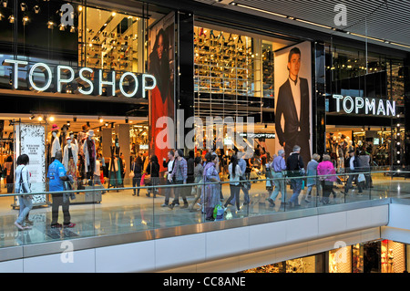 Topshop et Topman magasins dans les centres commerciaux couverts Westfield Stratford Banque D'Images