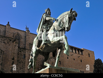 Barcelone, Espagne. Placa de Ramon Berenguer - statue du comte Ramon Berenguer III (1082-1131) Banque D'Images