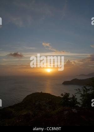 Coucher du soleil à Shirley Heights, Antigua. Banque D'Images