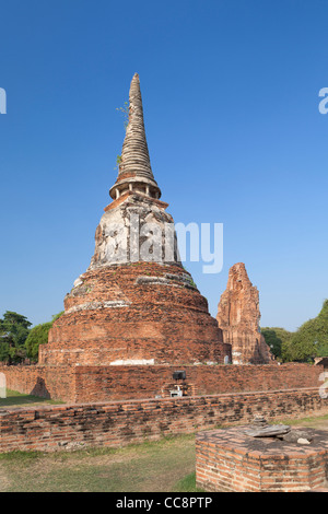 Le chedi du Wat Phra Mahathat, Ayutthaya, Thaïlande Banque D'Images