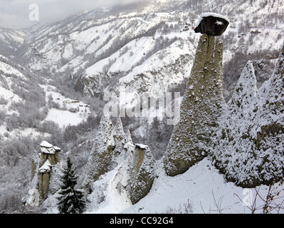 Les Pyramides d'Of Euseigne pyramides de terre hoodoos of Euseigne Banque D'Images