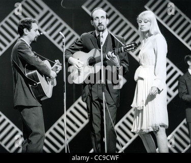 PETER PAUL AND MARY-nous groupe folk/rock en 1965