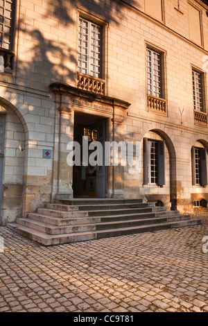 L'entrée du Musée des beaux-arts ou musée des beaux-arts de Tours, France. C'est aussi un Monument Historique Banque D'Images