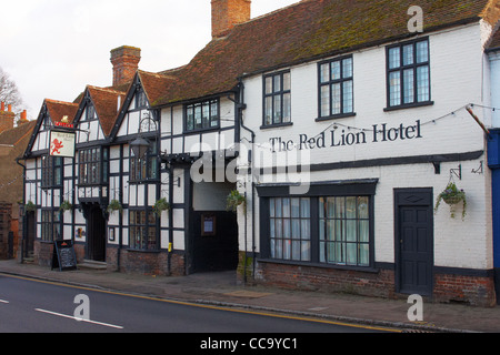 Vue générale de l'établissement Red Lion Hotel, à quelques mètres de l'itinéraire proposé HS2, à Wendover Buckinghamshire Banque D'Images