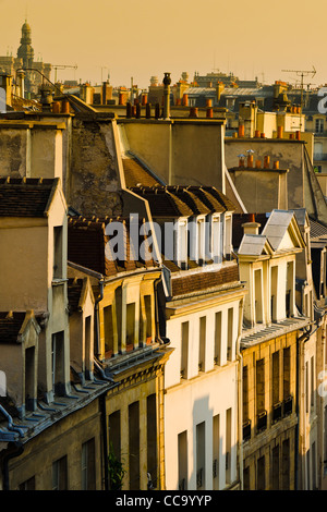 La lumière du matin sur des maisons dans le Quartier Latin, Paris, France Banque D'Images