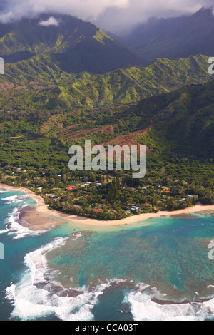 Aerial Ha'ena Beach Park, Ha'ena, Kauai, Hawaï. Banque D'Images