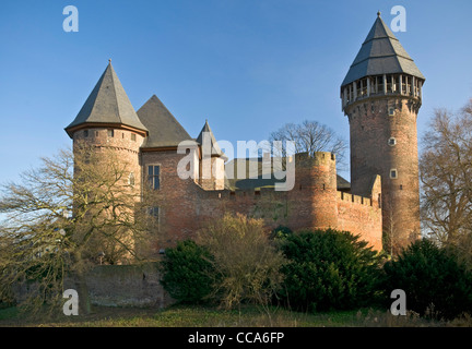 Burg Linn Linn (Château) château partiellement restauré à Krefeld, Rhénanie du Nord-Westphalie, Allemagne, Europe. Banque D'Images