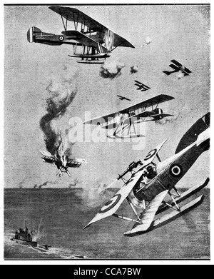1918 hydravion Britannique du Nord attaque le sous-marin allemand U empêchent voile Royal Air Force RAF pilote pilotage machine gun bombardements bomb Banque D'Images