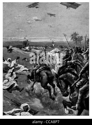 Anzac 1916 Nouvelle-Zélande troupes montées bombes épées ennemies scatter Égypte British airman lance épée sabre cheval égyptien du désert Banque D'Images