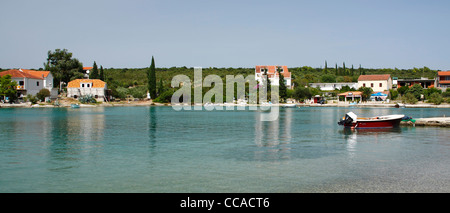 Luka cove dans Mirce près de Lovište, péninsule de Peljesac, Croatie Banque D'Images